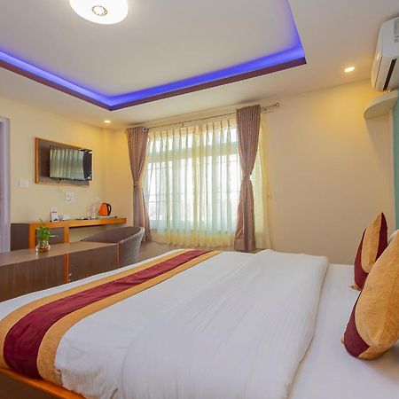 Oyo 798 Euphoria Inn Катманду Экстерьер фото